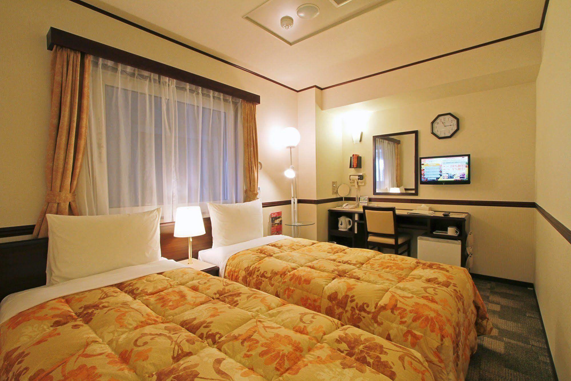 東横inn梅田中津1 ホテル 3*